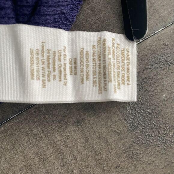 FREE PEOPLE Kombucha Crochet Cuff Thermal Aubergine Purple XS ASO Elena Gilbert - Picture 11 of 11